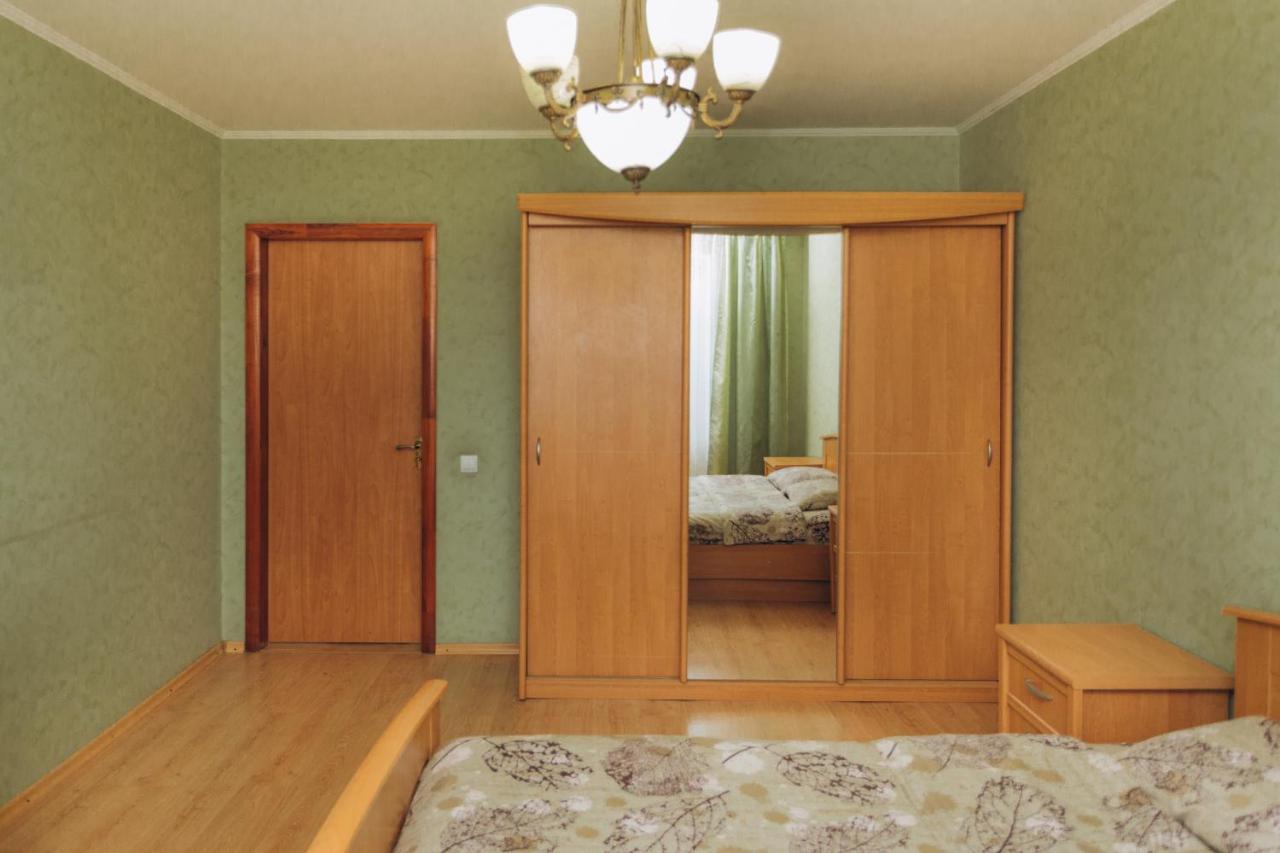 Apartment In The Center Sumy Exterior foto
