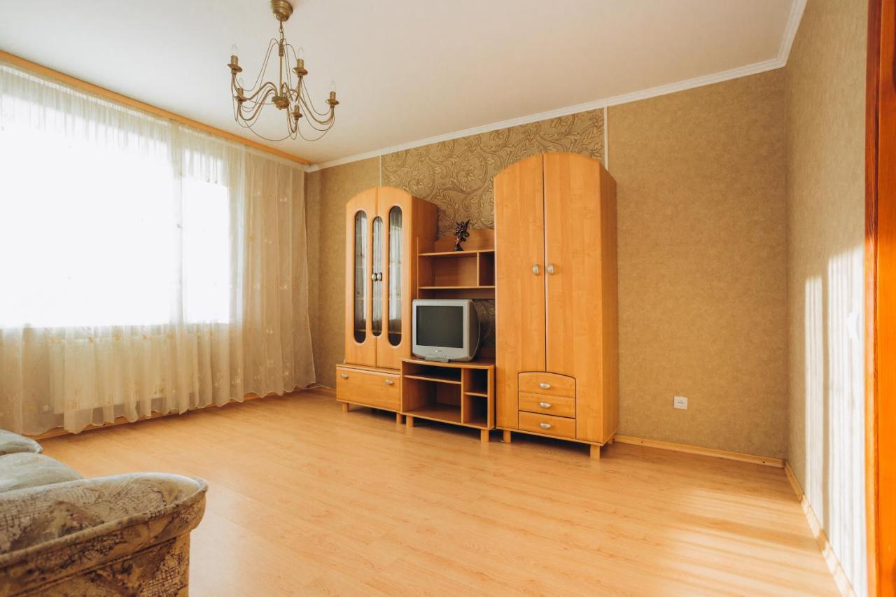 Apartment In The Center Sumy Exterior foto